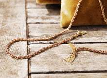 Cargar imagen en el visor de la galería, Collar Rosa Viejo & Oro Amarillo